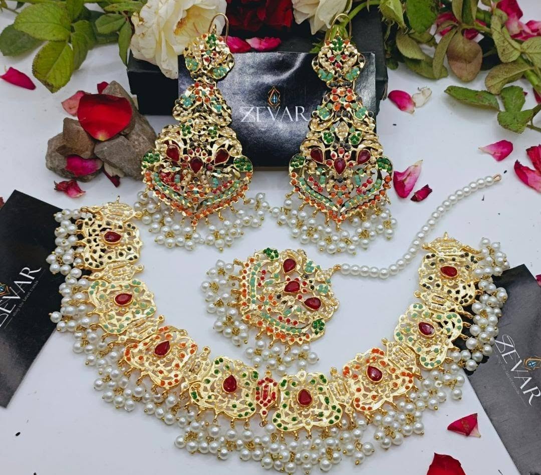 NORATAN CHOKER SET