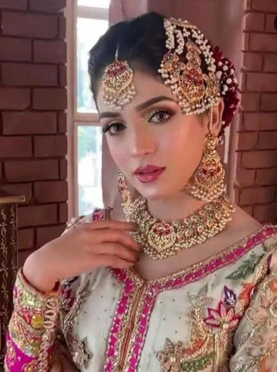 BEAUTIFUL NAURATAN BRIDAL JEWELLERY SET