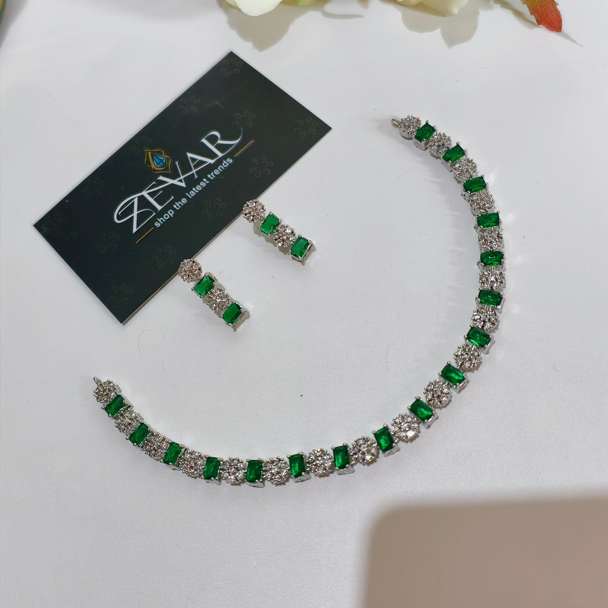 Celestia AD Zircon Sleek Necklace Set