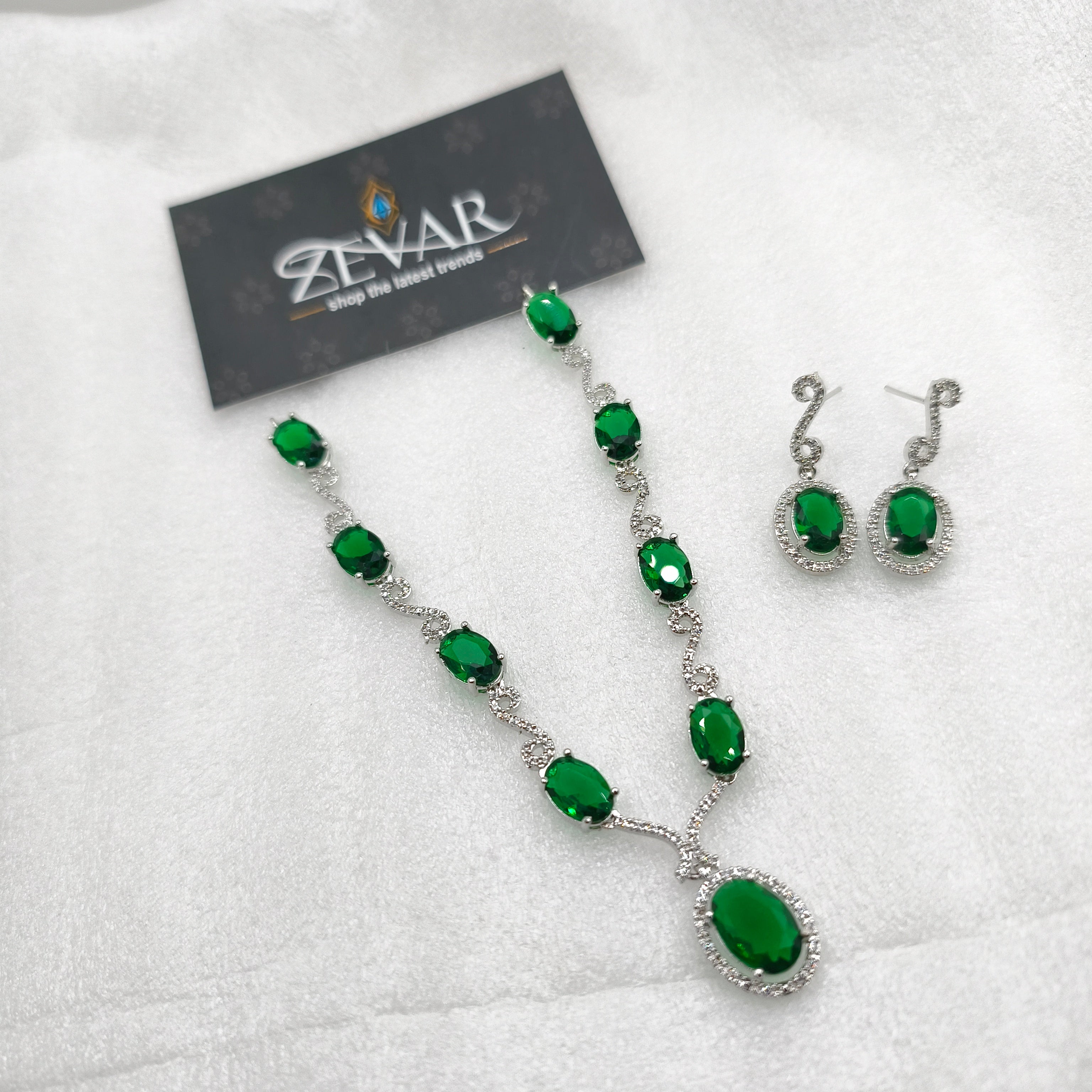 Premium AD Zircon Elegant & Sleek Jewellery Set for Women – Party Wear & Special Occasion

Tagline:Elegant, sleek and beautifully made to shine ✨